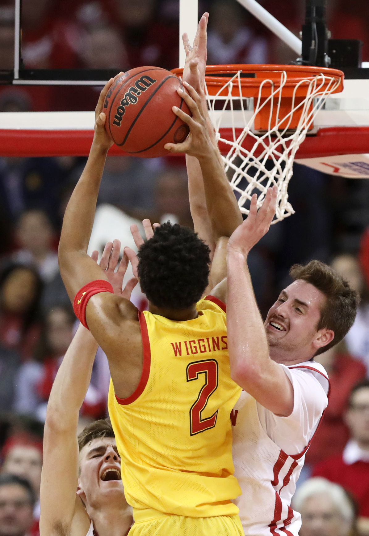 Badgers 56, Terrapins 54